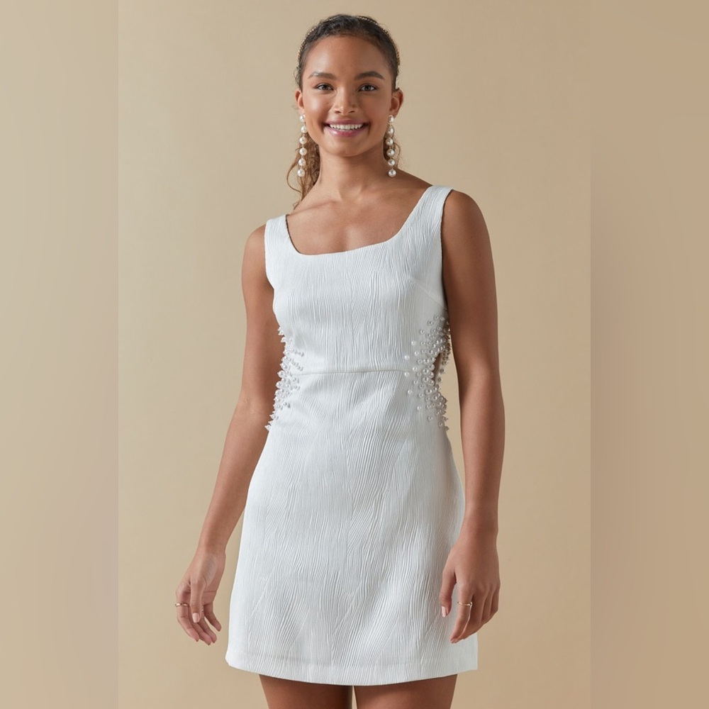 FRANCESCA’S Michelle Pearl Side Cutout Sheath Mini Dress NWT Size M